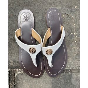 🔴🔴SOLD!! 🔴🔴Tory Burch Sandals